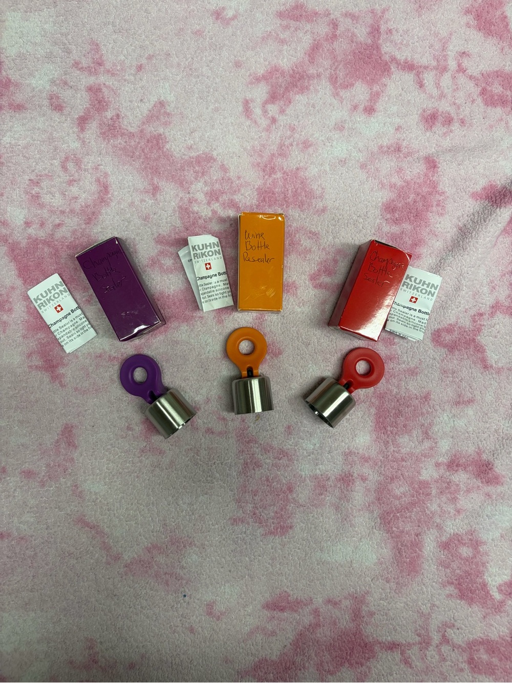 Kuhn Rikon Switzerland Wine & Champagne Bottle Sealers Set of 3 NEW